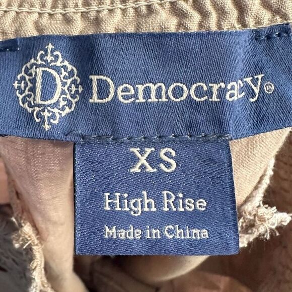 NWT Democracy Smocked Waist High Rise Flax Shorts - Picture 5 of 7